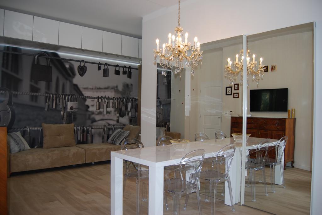 Slovenian Art Story Apartment Ljubljana Bagian luar foto