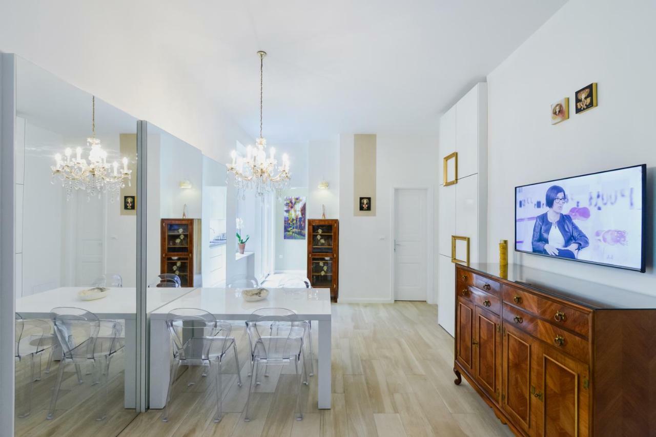 Slovenian Art Story Apartment Ljubljana Bagian luar foto